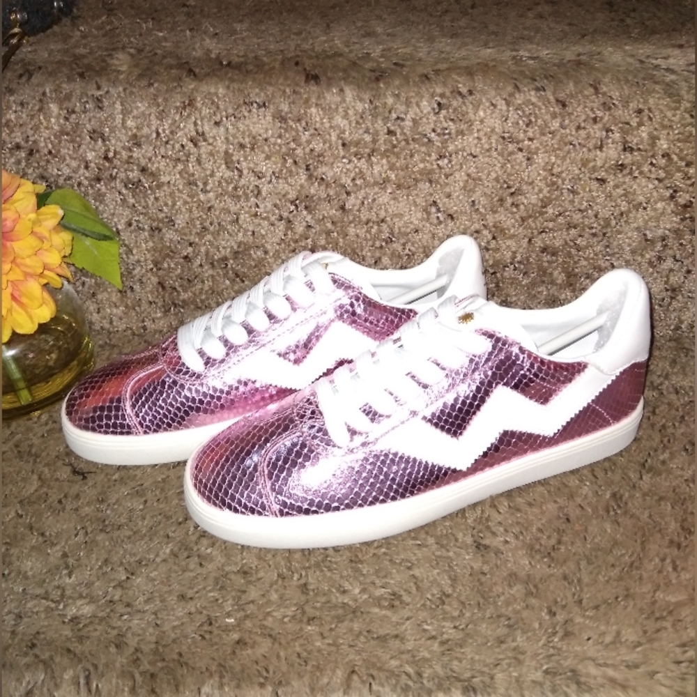 Brand New Stuart Weitzman Sneakers π - Picture 1 of 5